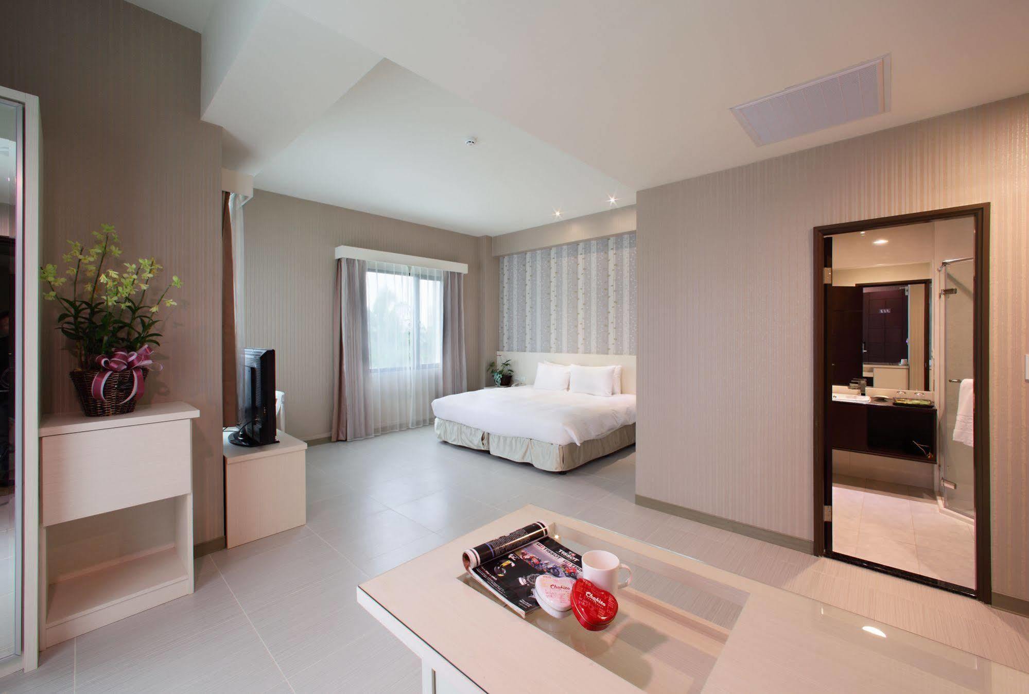 Larchotel Shanhua Экстерьер фото